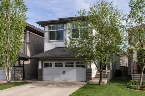 74 Hillcrest St Sw, Airdrie, AB, T4B0Y7 | Card Image