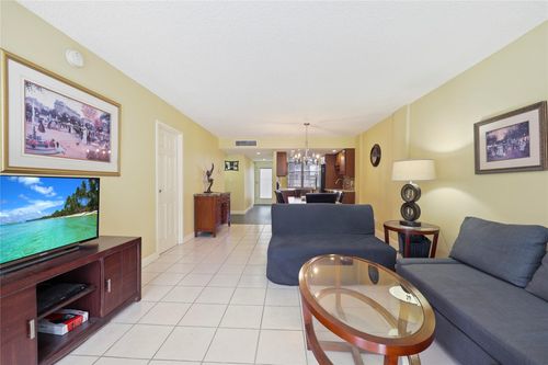 apt-355-2901 Nw 48th Ave, Lauderdale Lakes, FL, 33313-1701 | Card Image