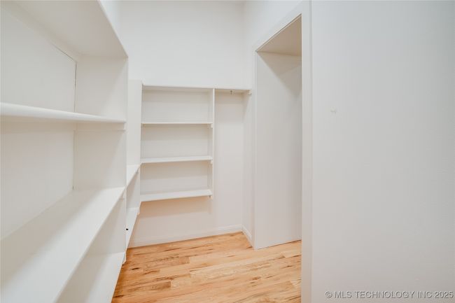 Picture #2 of pantry | Image 13