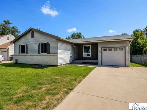 1413 Hemlock Avenue, Owatonna, MN, 55060 | Card Image