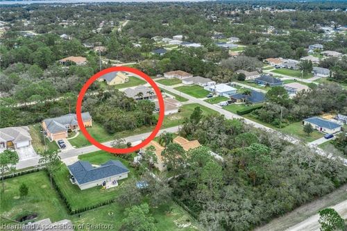 906 Replica Ave, Sebring, FL, 33872-2716 | Card Image