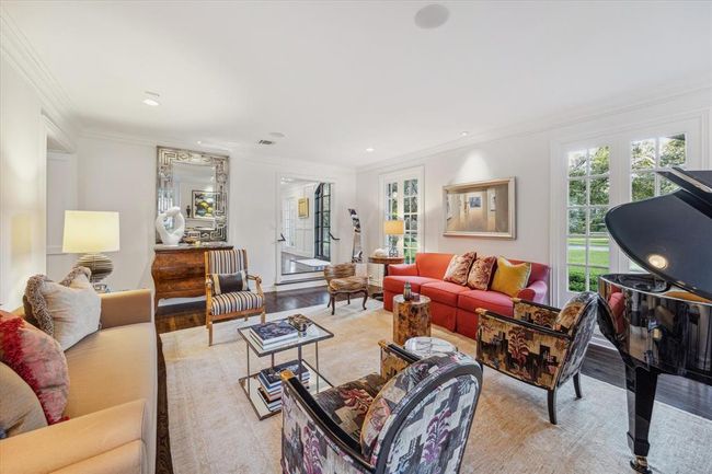 2129 Brentwood Dr, House other with 3 bedrooms, 5 bathrooms and 2 parking in Houston TX | Image 7