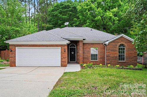 13505 Gatestone Ln, Pineville, NC, 28134-7375 | Card Image