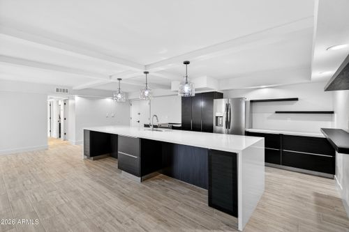 110-7960 E Camelback Rd, Scottsdale, AZ, 85251-2614 | Card Image