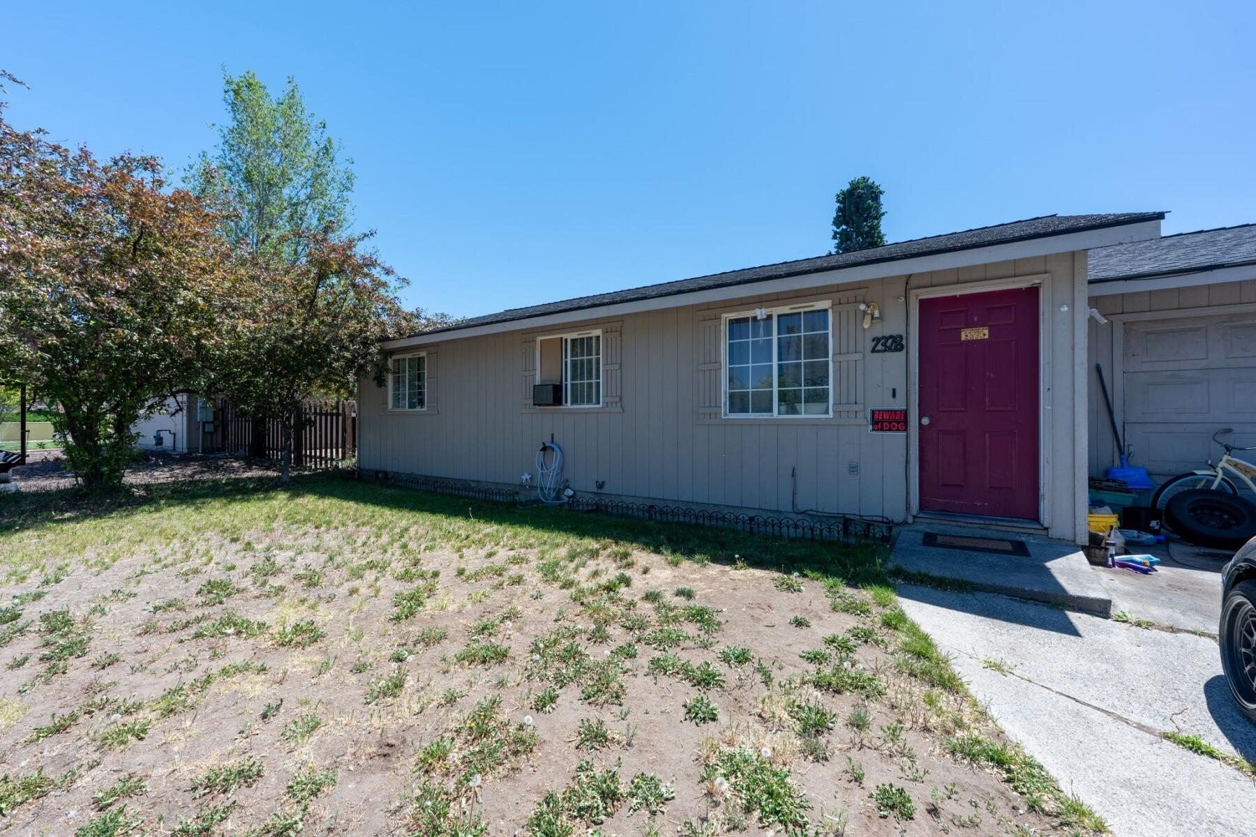 Glacier Ave, Redmond, OR 97756