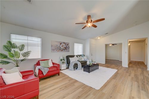 5433 Bridgehampton Ave, Las Vegas, NV, 89130-7060 | Card Image