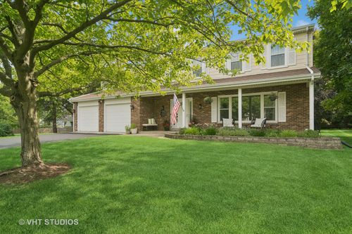 101 Tudor Dr, Barrington, IL, 60010-4837 | Card Image