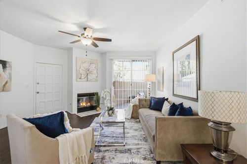 219-23709 Del Monte, Valencia, CA, 91355 | Card Image