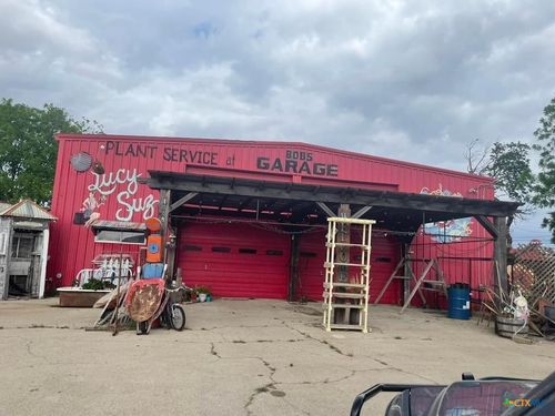 1008 S Walnut St, Lampasas, TX, 76550-3167 | Card Image