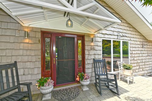 64 Champlin Ave, Bellport, NY, 11713-2004 | Card Image