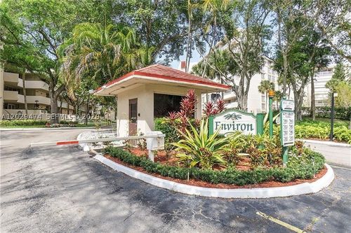 242-7081 Environ Blvd, Lauderhill, FL, 33319-4208 | Card Image