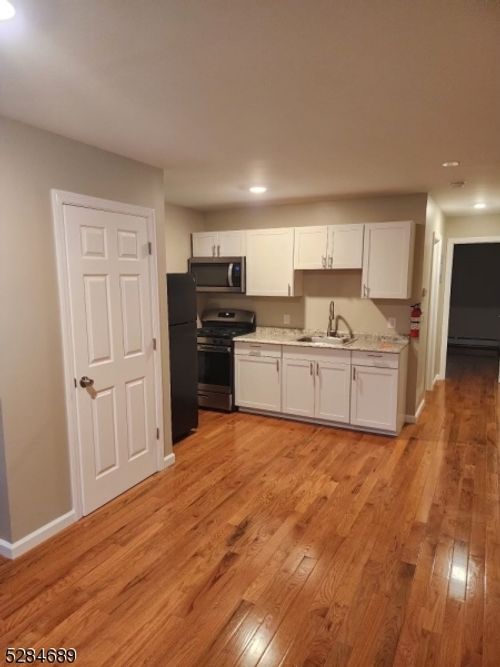 apt-3-175 State Rt 23 S, Hamburg, NJ, 07419-1626 | Card Image