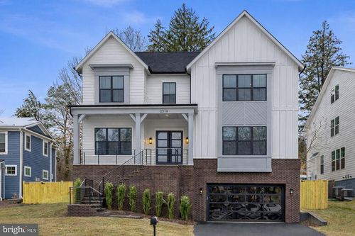 2316 John Marshall Dr, ARLINGTON, VA, 22205-3418 | Card Image