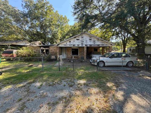 5812 Windham Ave, White Hall, AR, 71602-4357 | Card Image