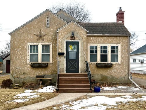 755 9th Ave, Granite Falls, MN, 56241-1331 | Card Image