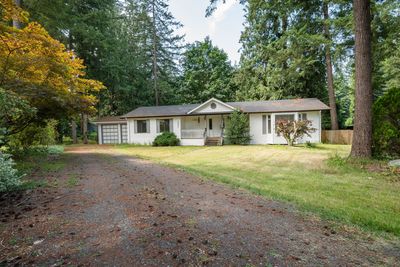 3837 Karen Dr, House other with 3 bedrooms, 2 bathrooms and 9 parking in Cultus Lake BC | Image 2