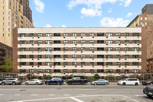 7e-140 7th Ave, New York, NY, 10011-1840 | Card Image