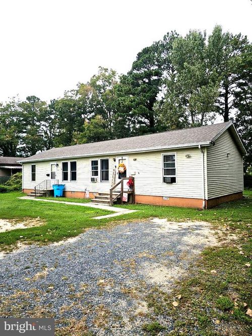10 W Main St, CRISFIELD, MD, 21817-1389 | Card Image
