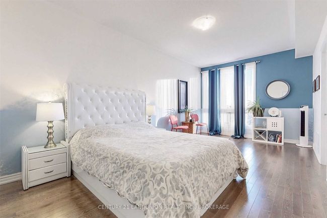 8 La Tache Cres, House attached with 4 bedrooms, 4 bathrooms and 4 parking in Markham ON | Image 12