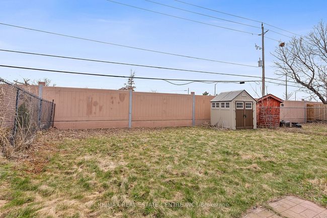 82 Simmons Blvd, House other with 3 bedrooms, 2 bathrooms and 4 parking in Brampton ON | Image 48