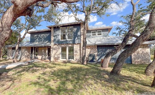 777 Black Jack Aly, Kerrville, TX, 78028-2064 | Card Image