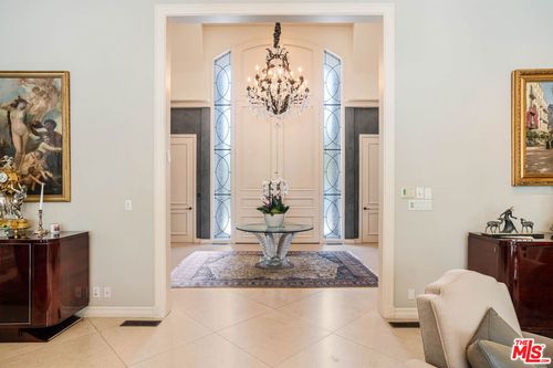 915 Hartford Way, Beverly Hills, CA, 90210-2844 | Card Image