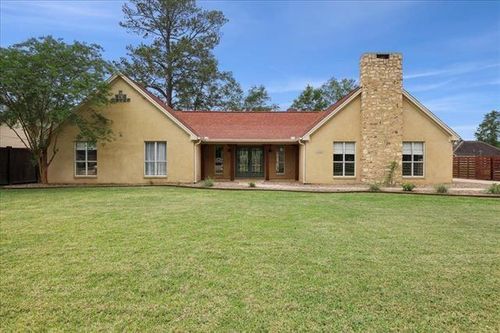 1010 Yaupon Trl, Sour Lake, TX, 77659-3200 | Card Image