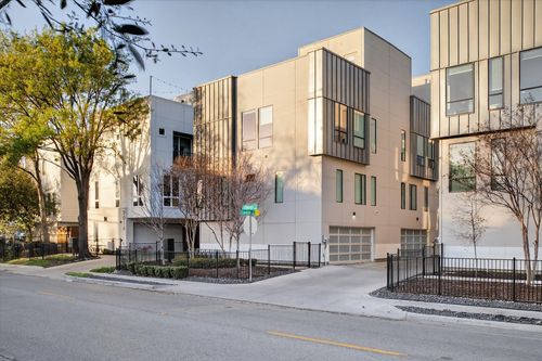 4905 Camdale Ct, Dallas, TX, 75206-8747 | Card Image