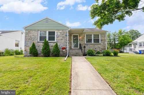 662 Woodland Ave, POTTSTOWN, PA, 19464-4310 | Card Image