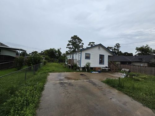 8312 Lanewood Dr, Houston, TX, 77016-6050 | Card Image