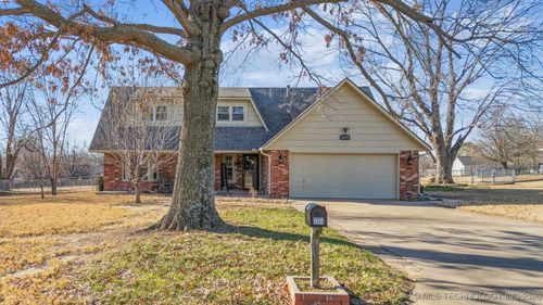 8494 S Murphree Dr, Broken Arrow, OK, 74014-3037 | Card Image