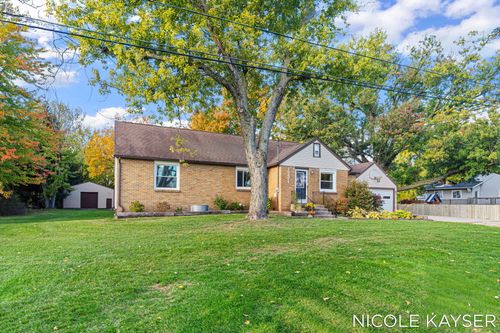 10471 Chicago Dr, Zeeland, MI, 49464-9018 | Card Image