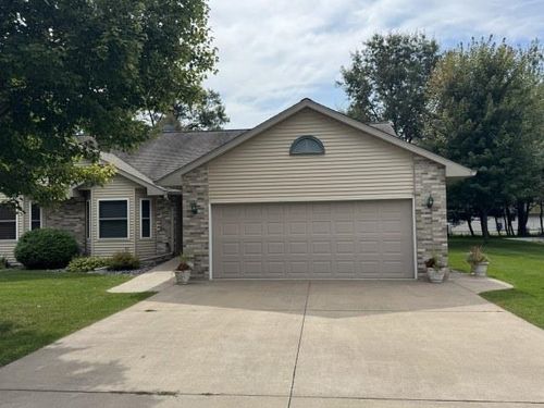 612 Whitney Way, Mosinee, WI, 54455-8519 | Card Image