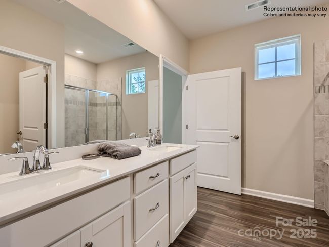 Owners Bath | Image 11