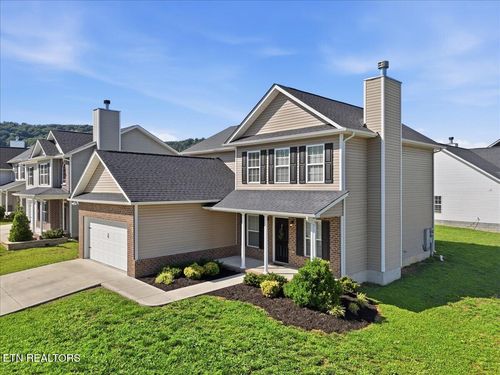 8002 Cambridge Reserve Dr, Knoxville, TN, 37924-5514 | Card Image