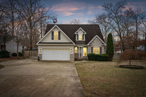 82 Hope Cir, Estill Springs, TN, 37330 | Card Image