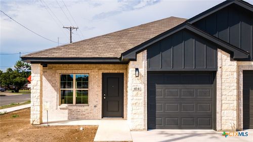 414 Avenue C, Copperas Cove, TX, 76522-1664 | Card Image