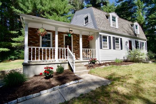 326 Flynt St, Palmer, MA, 01069-1657 | Card Image