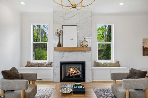 2070 Whitney Ave, Nashville, TN, 37210-4620 | Card Image