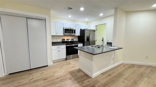 apt-k109-2309 Balsam Dr, Arlington, TX, 76006-5954 | Card Image