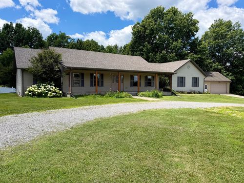 203 Ash Wood Ln, Carbondale, IL, 62901-8166 | Card Image