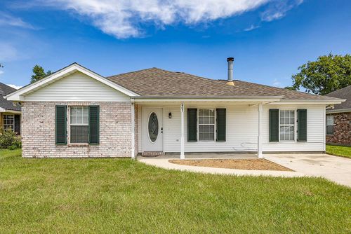 405 Cavaness Dr, Houma, LA, 70364-2221 | Card Image