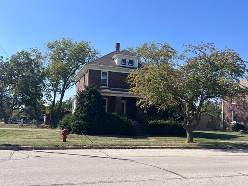 226 S Main St, Rankin, IL, 60960-7004 | Card Image