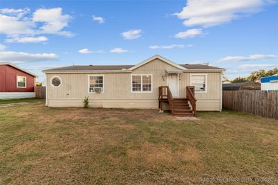 820 S Maple, House other with 3 bedrooms, 2 bathrooms and null parking in Stratford OK | Image 1