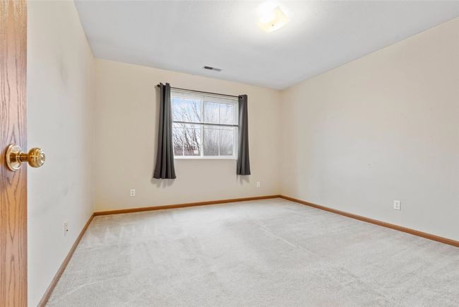 UNIT-9 - 6410 Creekside Dr Ne, Condo with 2 bedrooms, 1 bathrooms and null parking in Cedar Rapids IA | Image 12