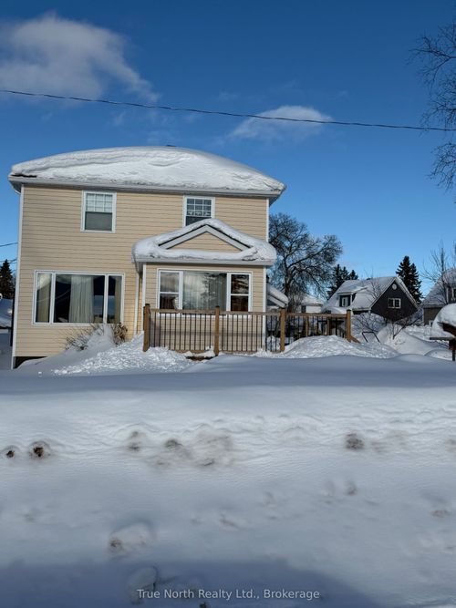 34 Dominion Ave, Kapuskasing, ON, P5N1P1 | Card Image