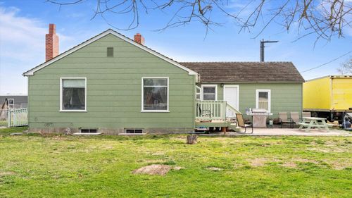 32105 S Finley Road, Kennewick, WA, 99337 | Card Image