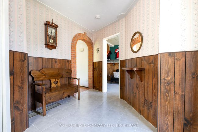 52 Charles St, House other with 4 bedrooms, 2 bathrooms and 3 parking in Port Colborne ON | Image 7