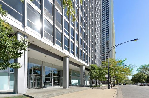 apt-1806-330 Diversey Pkwy, Chicago, IL, 60657-6205 | Card Image