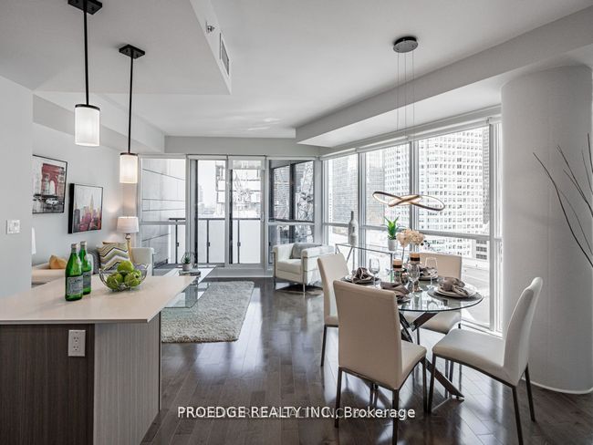 1504 - 1 The Esplanade, Condo with 2 bedrooms, 2 bathrooms and null parking in Toronto ON | Image 19